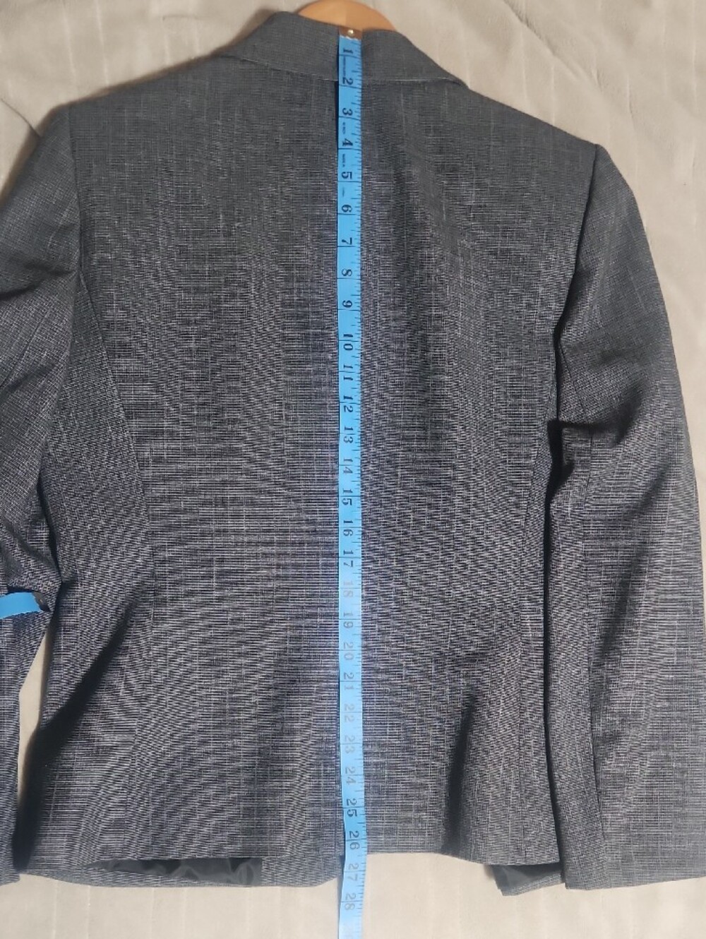 Women’s Gray Two-Piece Pants Suit, EUC, 12, Tahari - Picture 8 of 14